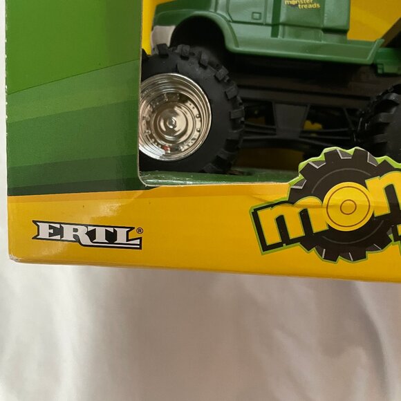 NIB ERTL JOHN DEERE MONSTER TREAD SEMI HAULER W/ UTV GATOR 37584 Learning Curve - Picture 6 of 16